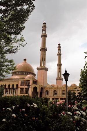 Abdul Rahman Khan Mosque